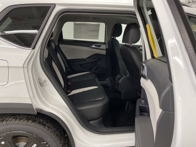New 2026 Volkswagen Taos SEL AWD/4WD image 10
