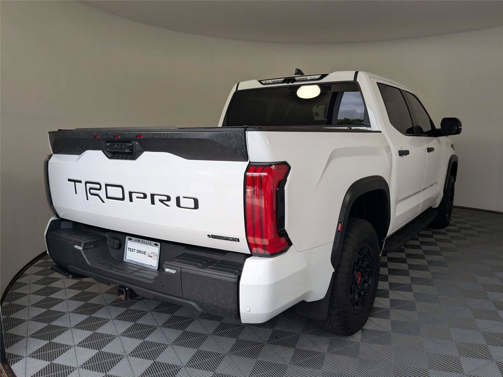 Certified 2025 Toyota Tundra TRD Pro AWD/4WD image 5