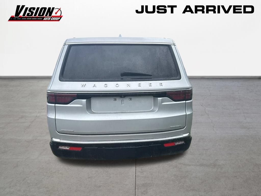 Used 2022 Jeep Wagoneer Series III w/ Convenience Group I AWD/4WD image 4