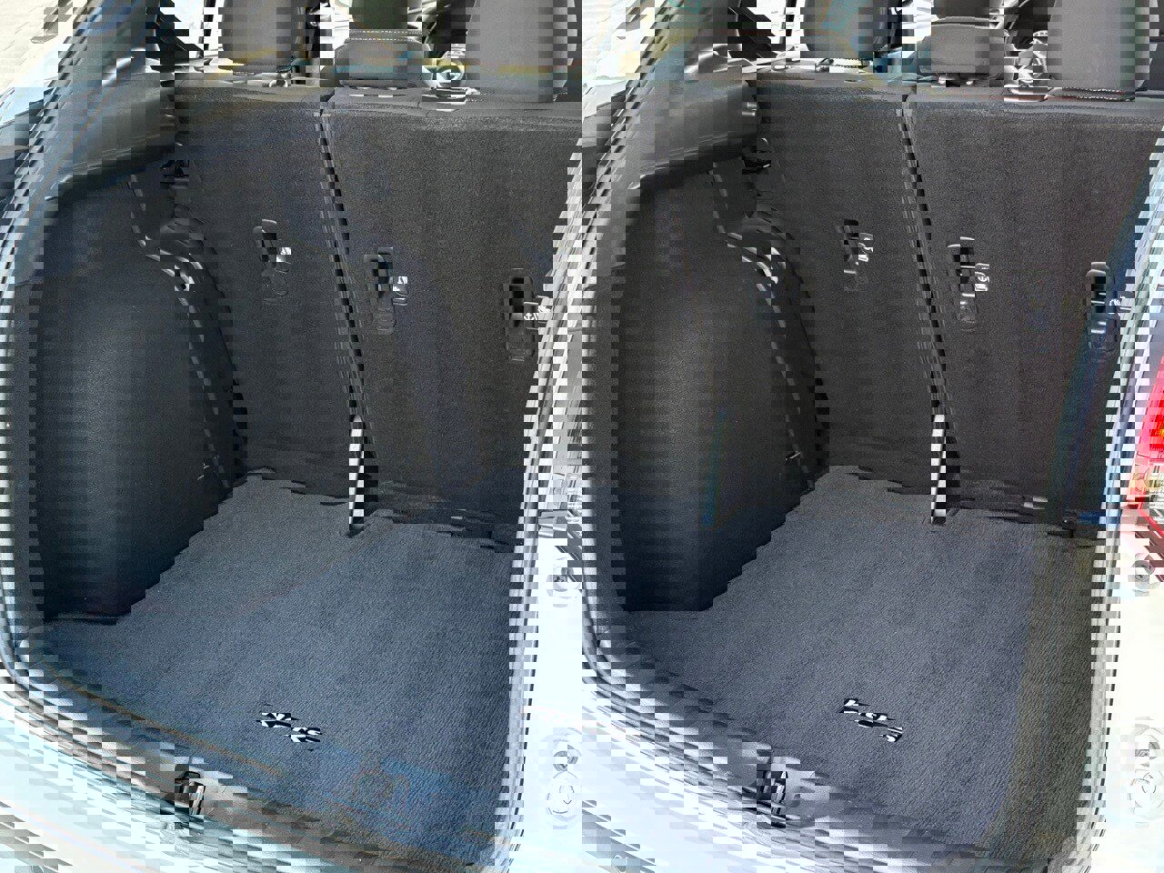 Certified 2023 Nissan Kicks SR w/ Exterior Package image 40