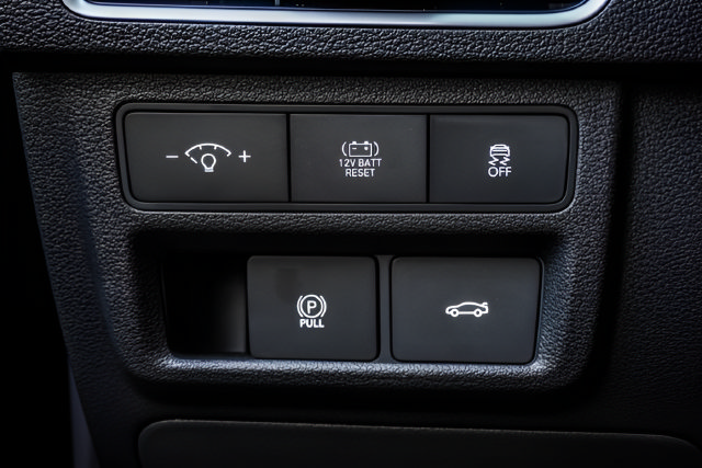 Certified 2025 Hyundai Sonata SEL FWD image 17