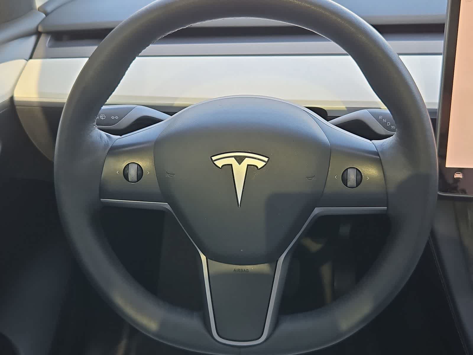 Used 2023 Tesla Model Y Long Range AWD/4WD image 23