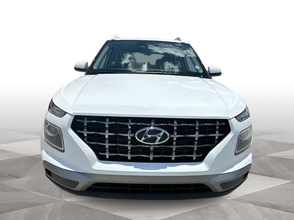 Used 2025 Hyundai Venue SEL FWD image 3