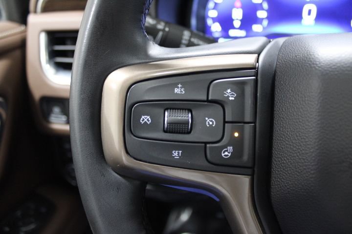 Used 2023 Chevrolet Suburban High Country image 38