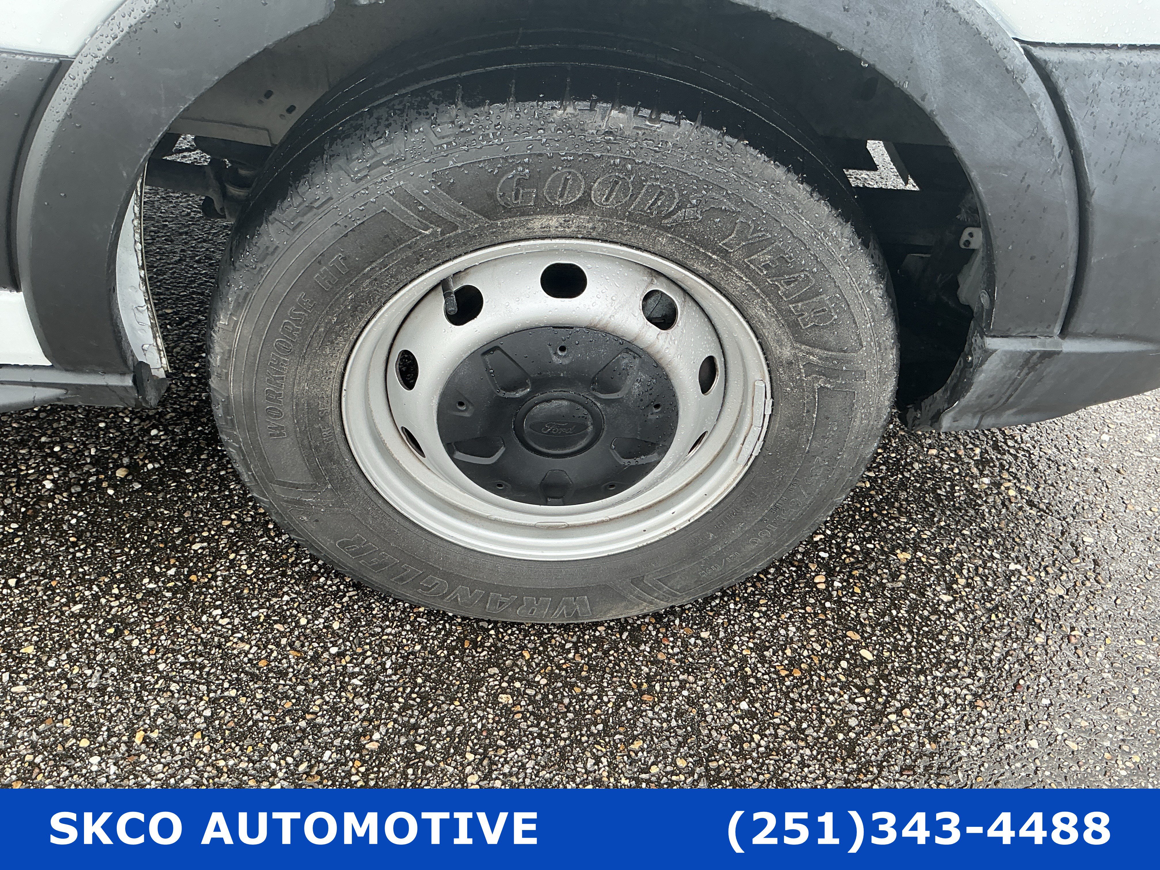 Used 2020 Ford Transit 250 Low Roof w/ Upfitter Package RWD image 9