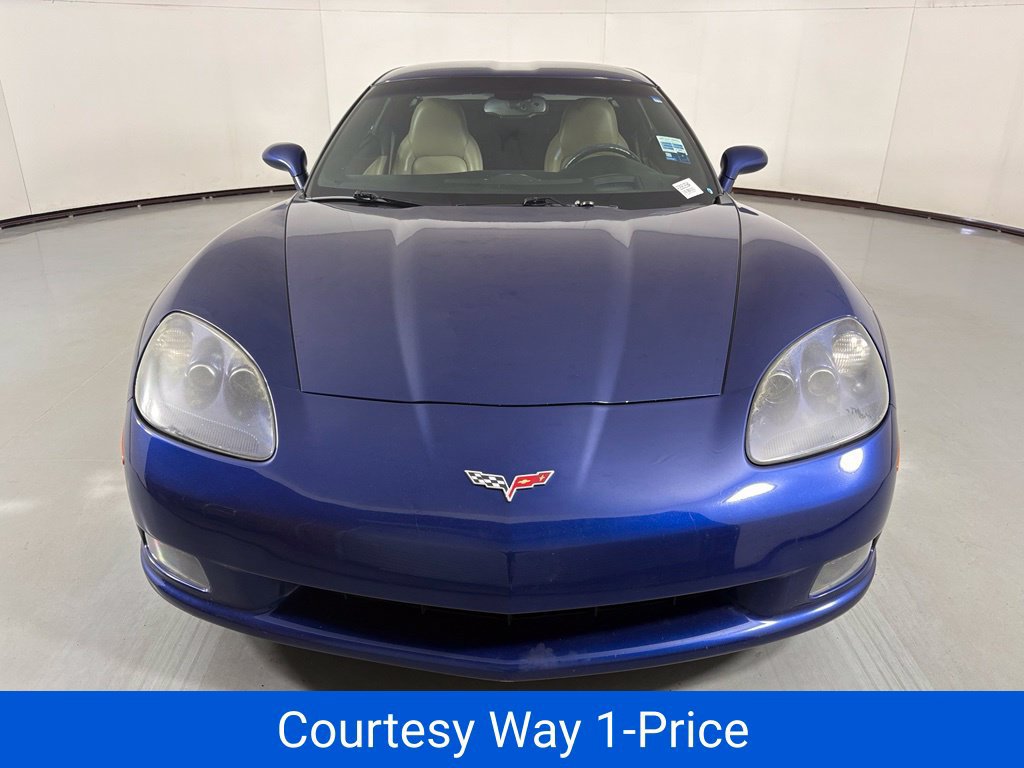 Used 2007 Chevrolet Corvette Coupe w/ Preferred Equipment Group RWD image 5