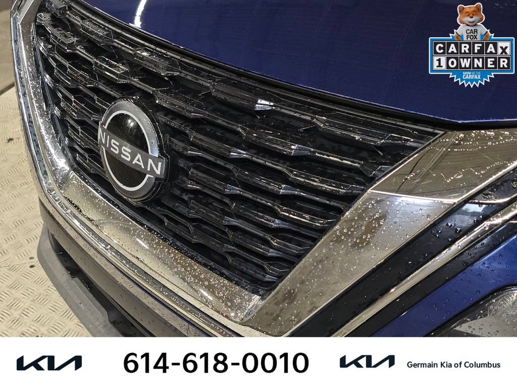 Used 2023 Nissan Rogue S AWD/4WD image 13