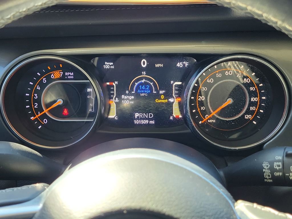 Used 2019 Jeep Wrangler Unlimited Sahara image 32