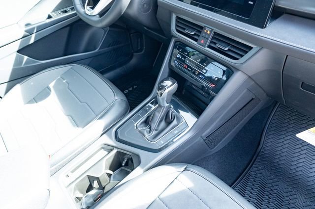 New 2026 Volkswagen Taos SE image 43