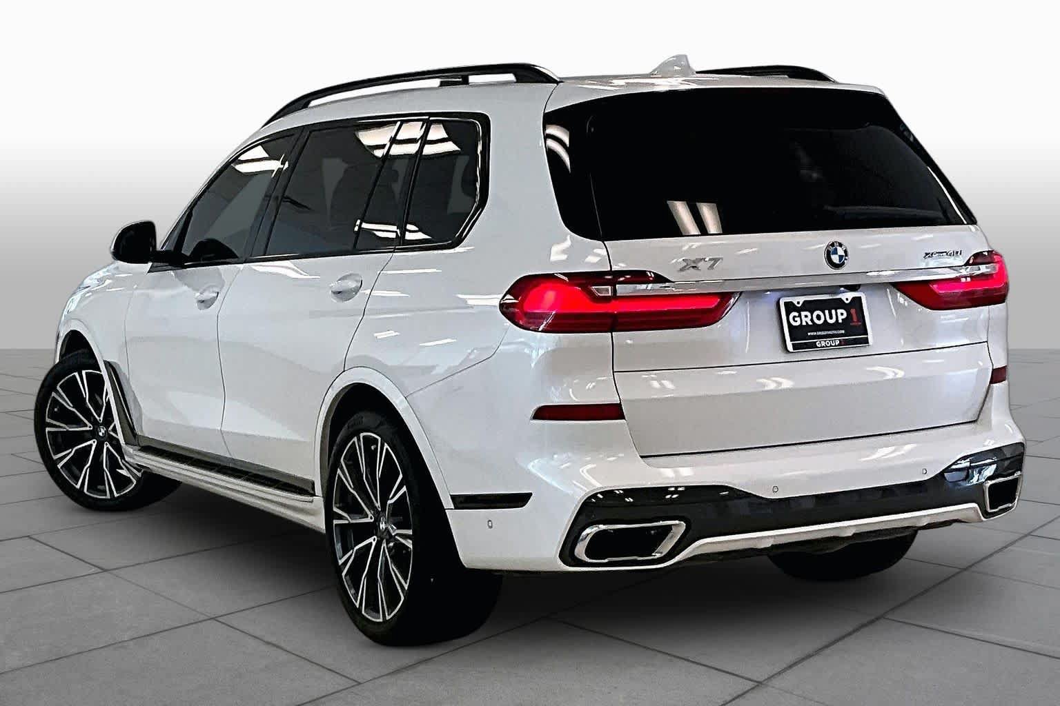 Used 2021 BMW X7 xDrive40i w/ M Sport Package AWD/4WD image 11