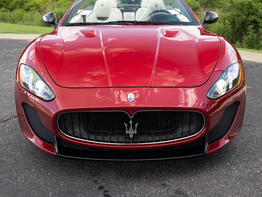 Used 2017 Maserati GranTurismo Convertible RWD image 12