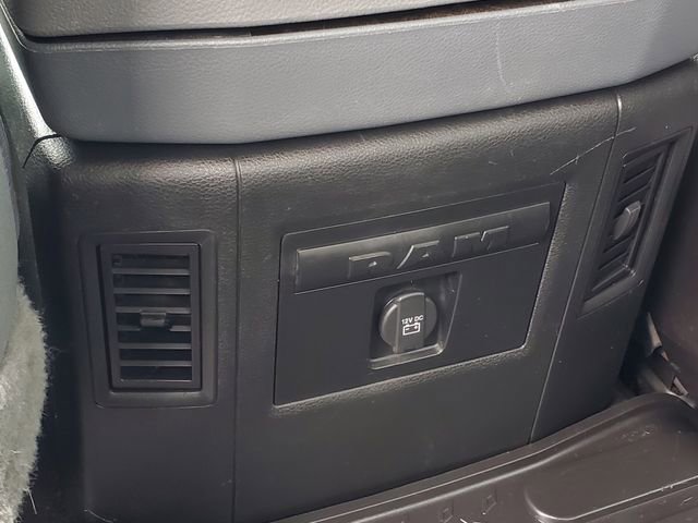 Used 2019 RAM 1500 Classic Warlock AWD/4WD image 31