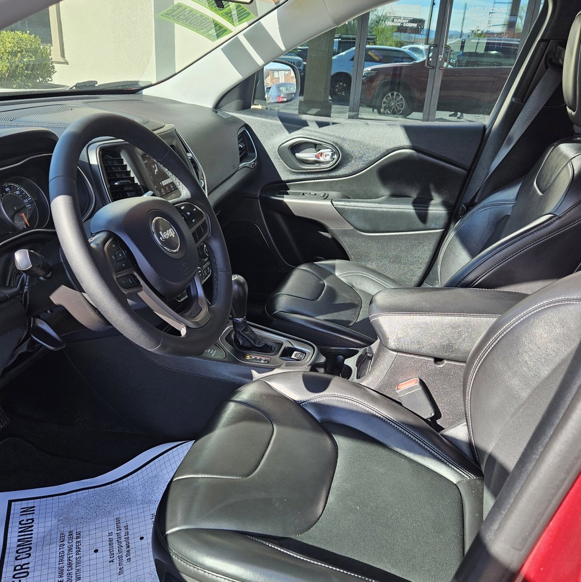 Used 2020 Jeep Cherokee Latitude Plus w/ Trailer Tow Group image 8