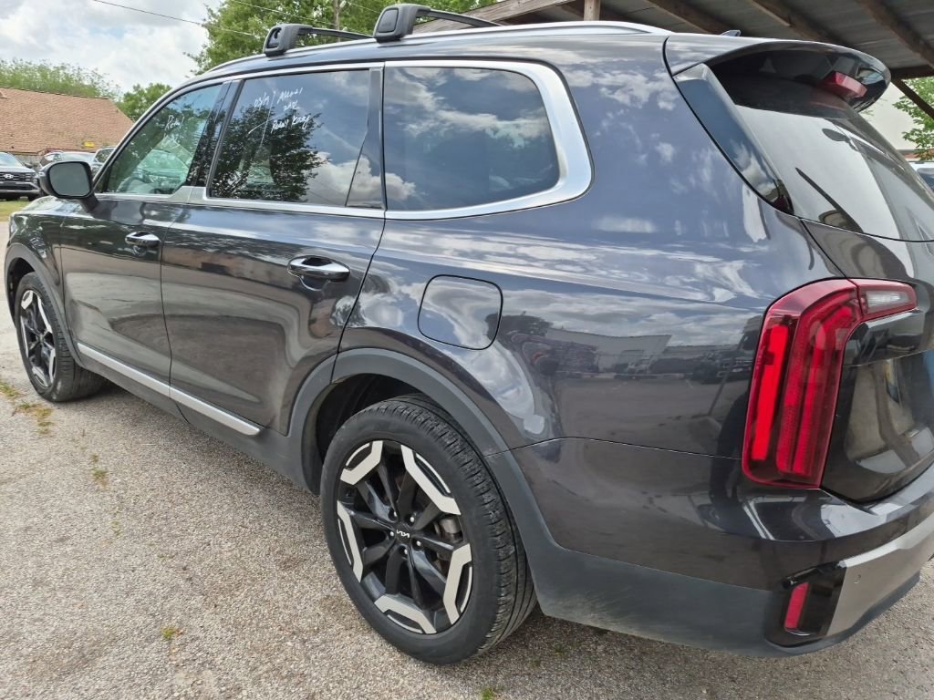 Used 2025 Kia Telluride S image 4