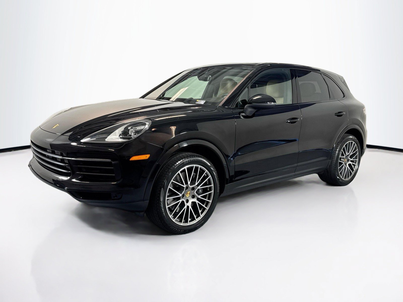 Used 2023 Porsche Cayenne Platinum Edition AWD/4WD image 1