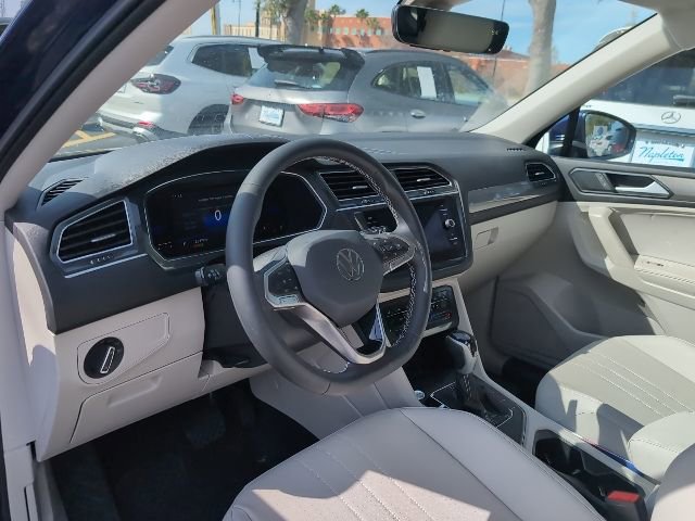 Used 2022 Volkswagen Tiguan SE image 8