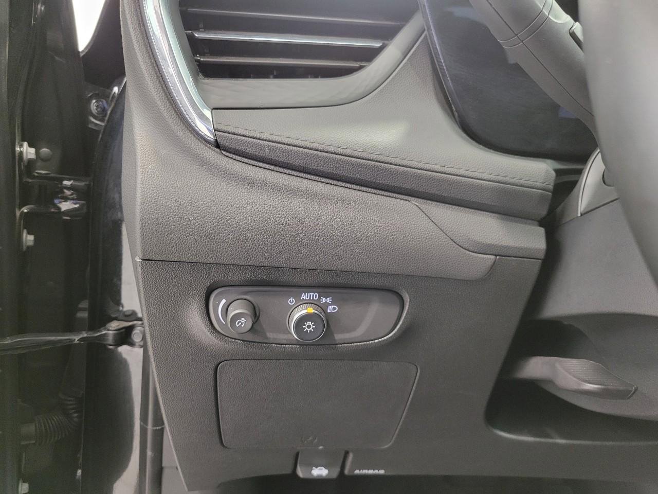 Used 2025 Buick Encore GX Preferred image 11