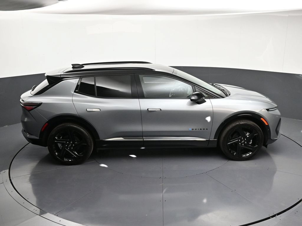 Used 2026 Chevrolet Equinox EV RS AWD/4WD image 21
