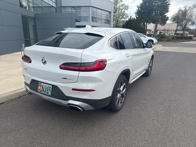Used 2022 BMW X4 xDrive30i w/ Premium Package image 5