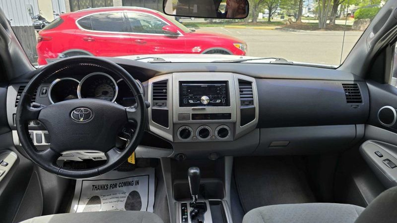 Used 2006 Toyota Tacoma PreRunner RWD image 13