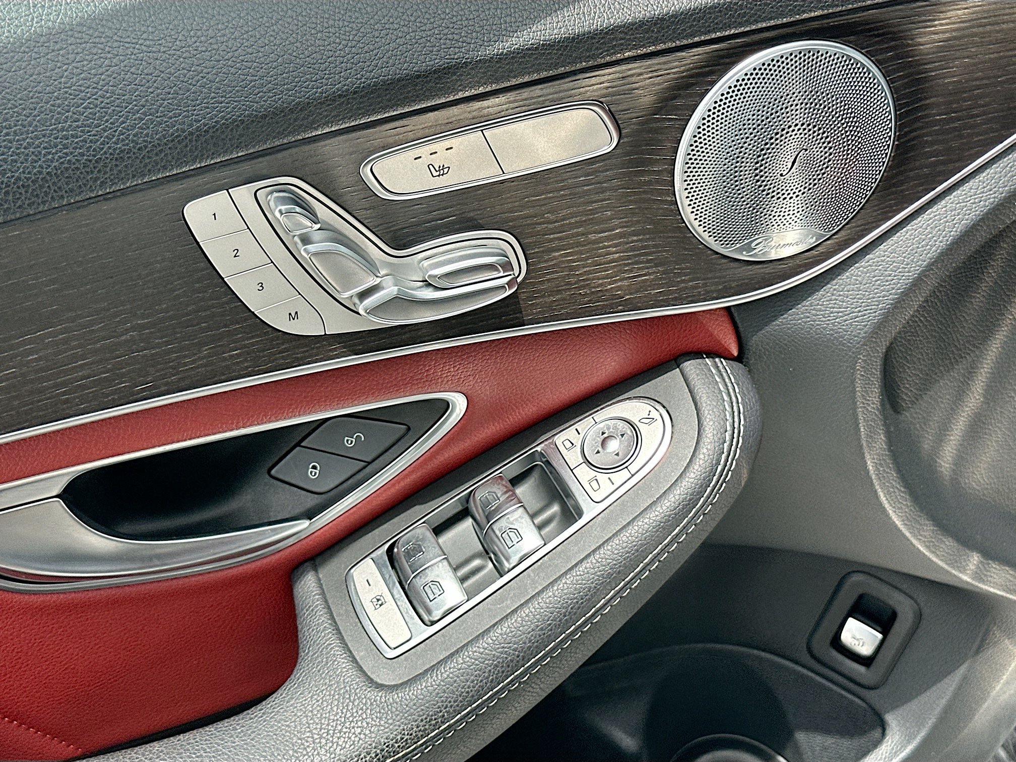 Used 2020 Mercedes-Benz C 300 Sedan image 17