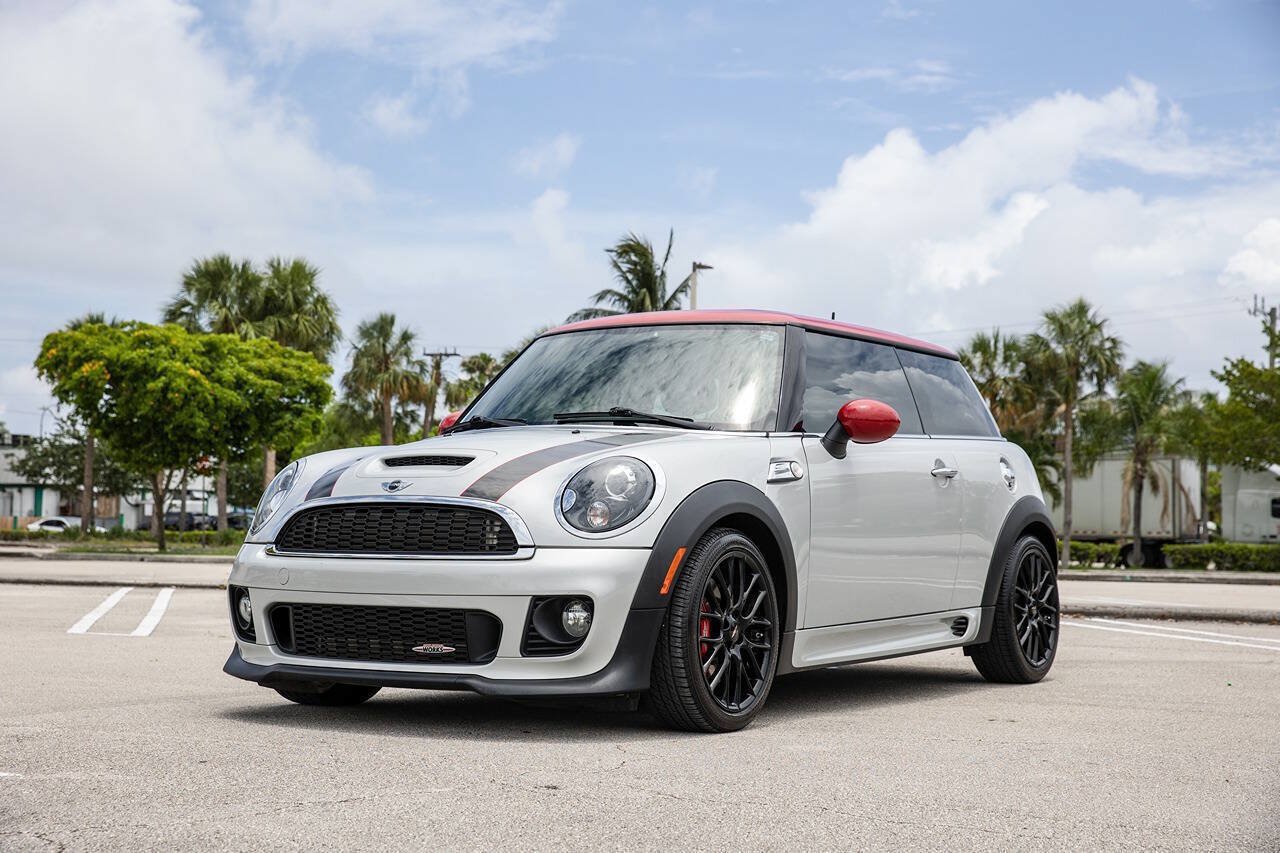Used 2012 MINI Cooper John Cooper Works w/ Technology Pkg FWD image 3
