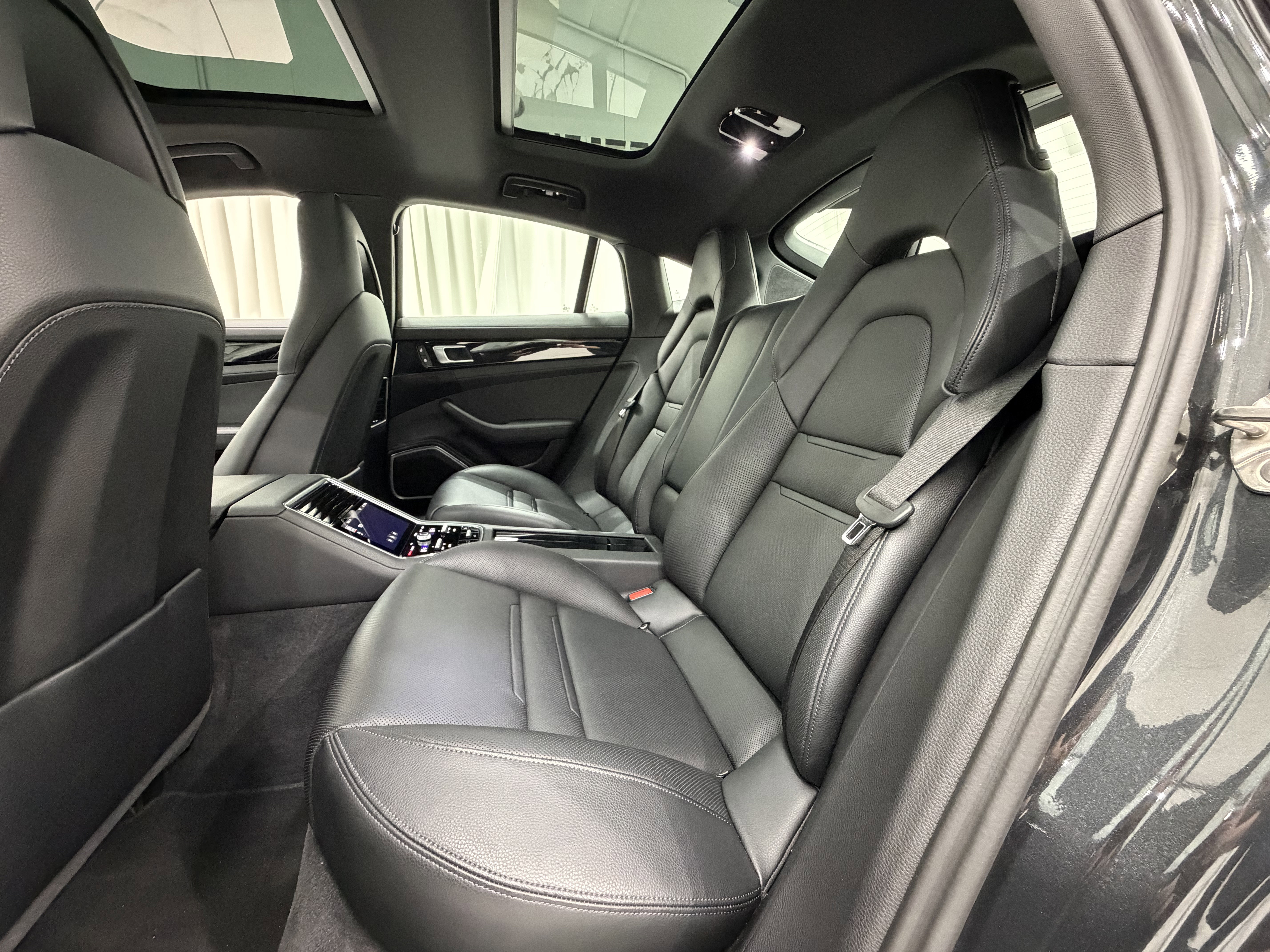 Certified 2023 Porsche Panamera 4 image 20