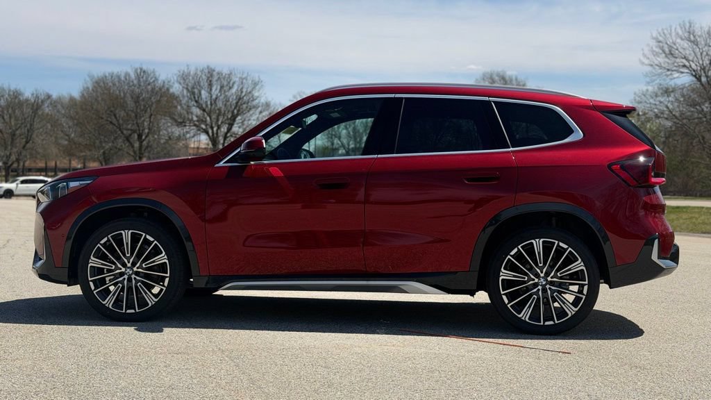 New 2026 BMW X1 xDrive28i w/ Technology Package AWD/4WD image 3