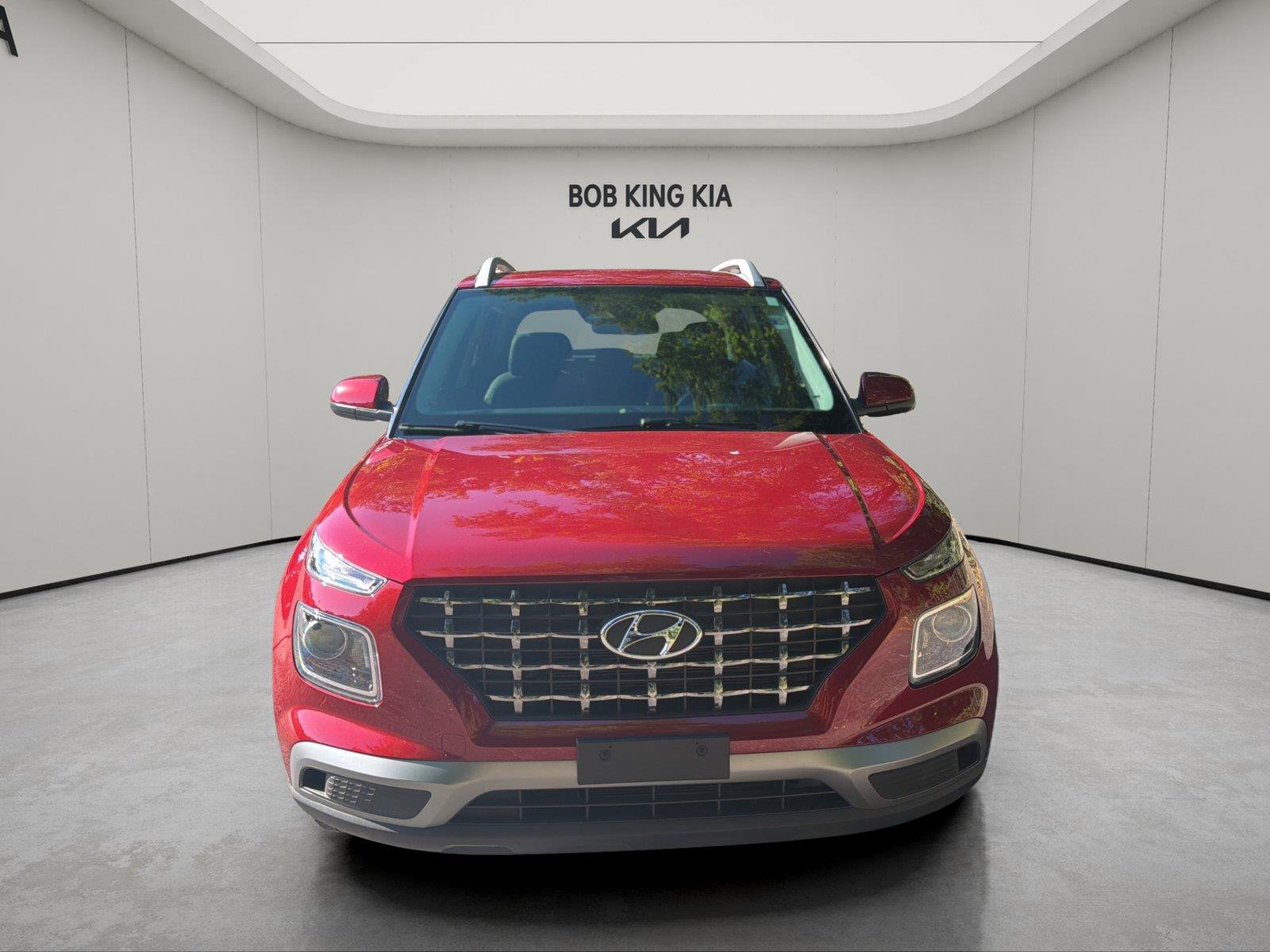 Used 2024 Hyundai Venue SEL FWD image 8