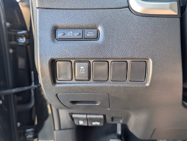 Used 2017 Nissan Murano S AWD/4WD image 30