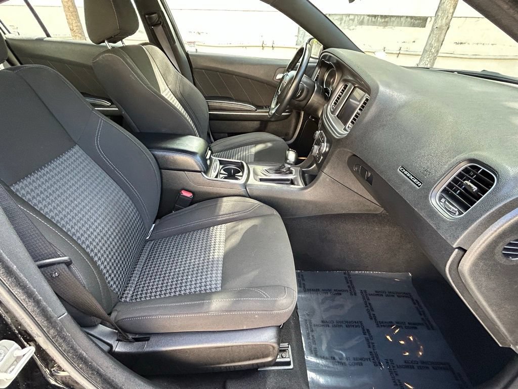 Certified 2023 Dodge Charger SXT RWD image 32
