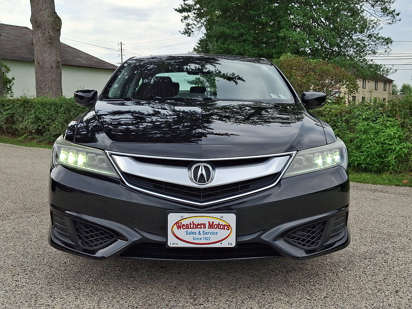 Used 2017 Acura ILX FWD image 2