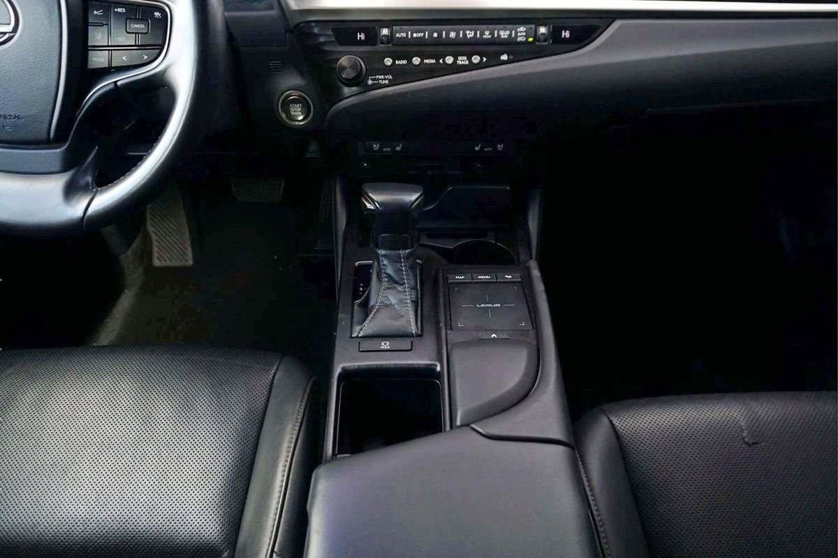 Used 2020 Lexus ES 350 w/ Premium Package FWD image 20