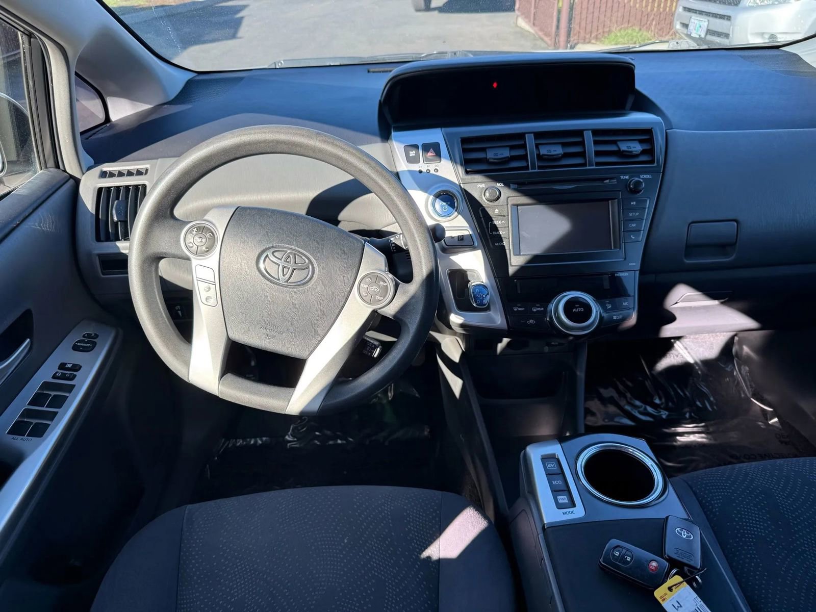 Used 2013 Toyota Prius V Two FWD image 14