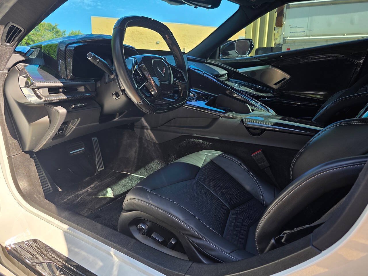 Used 2025 Chevrolet Corvette Stingray Preferred Conv w/ Battery Protection Package RWD image 17