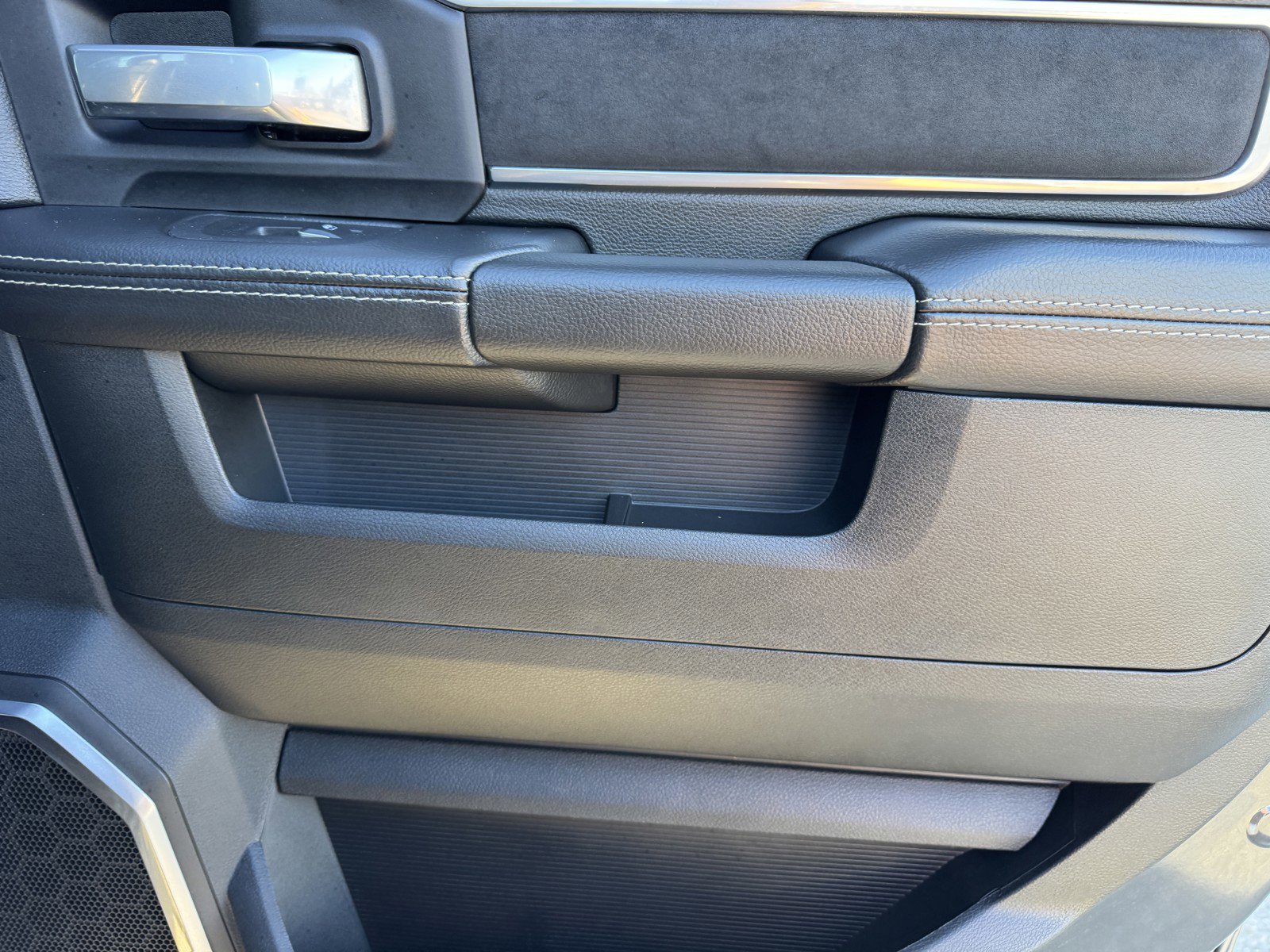 Used 2026 RAM 3500 Laramie w/ Towing Technology Group image 13