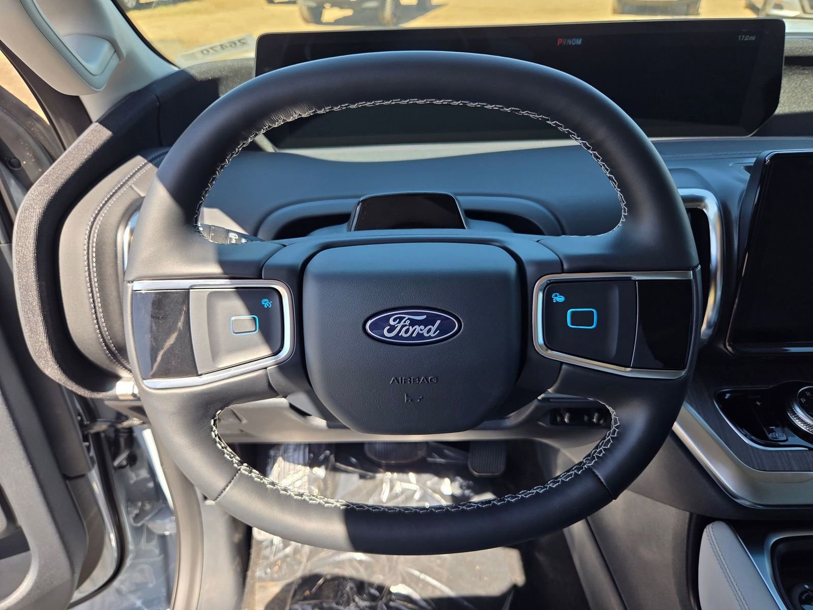 New 2026 Ford Expedition Platinum w/ Platinum Ultimate Package AWD/4WD image 24