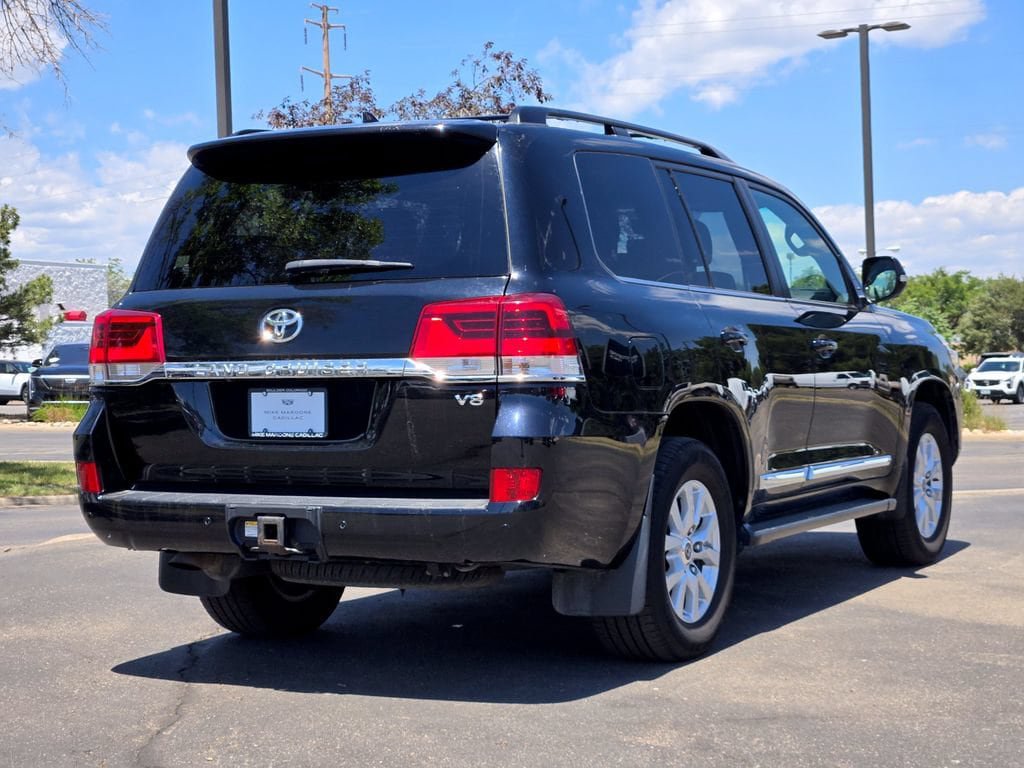 Used 2017 Toyota Land Cruiser w/ Four Season Floor Mat Package AWD/4WD image 4