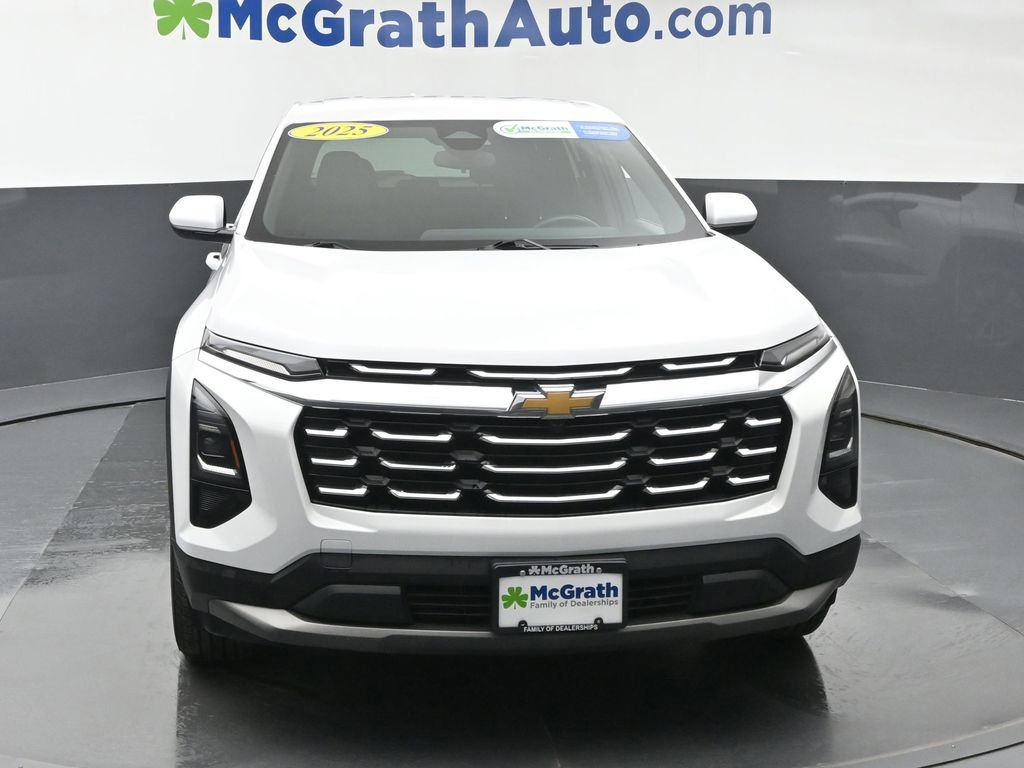 Used 2025 Chevrolet Equinox LT AWD/4WD image 4