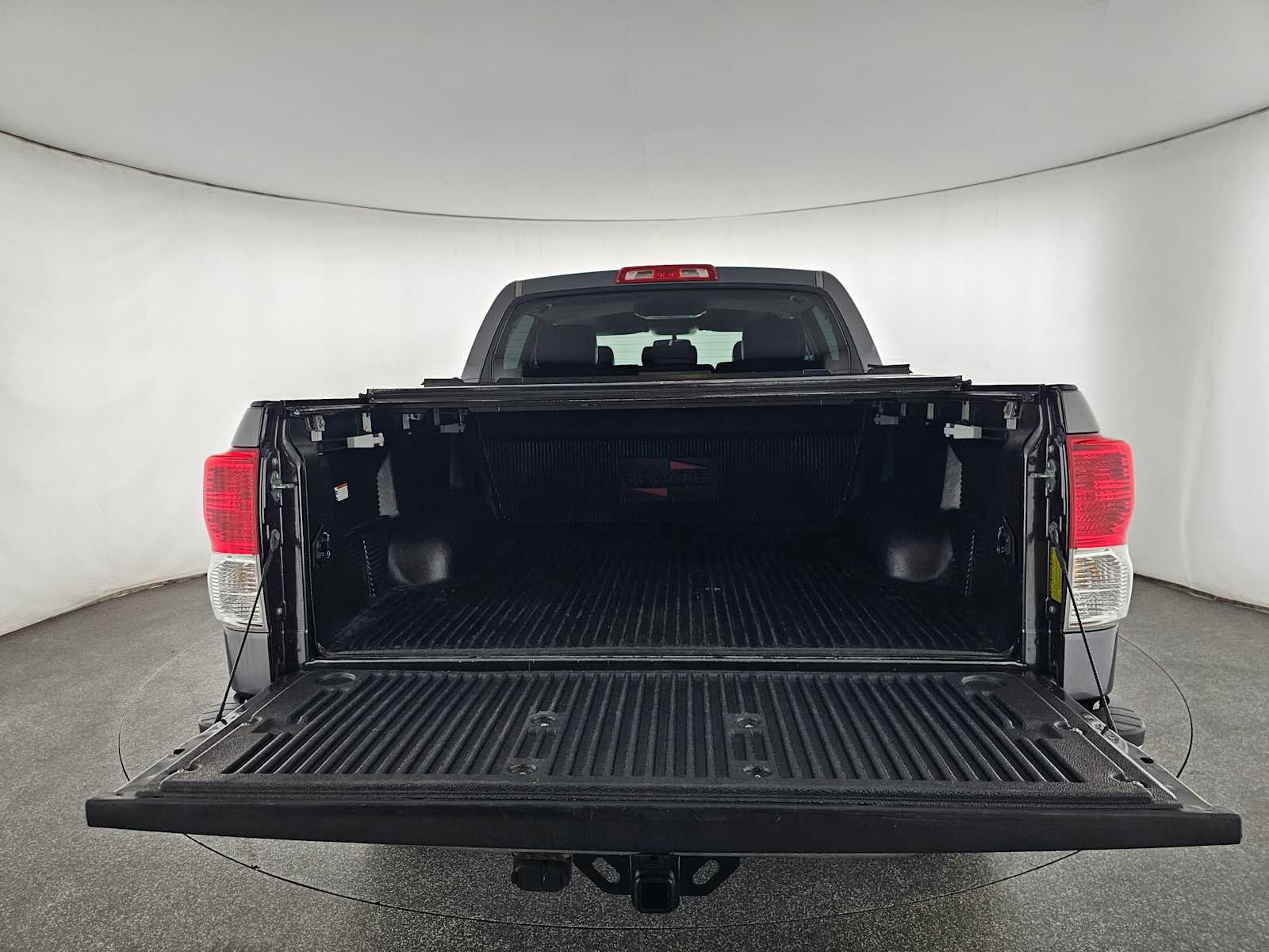 Used 2011 Toyota Tundra Limited w/ Platinum Pkg image 14