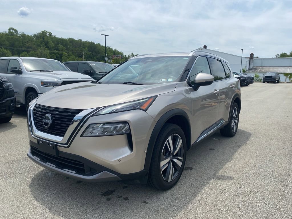 Used 2023 Nissan Rogue SL w/ SL Premium Package AWD/4WD image 5