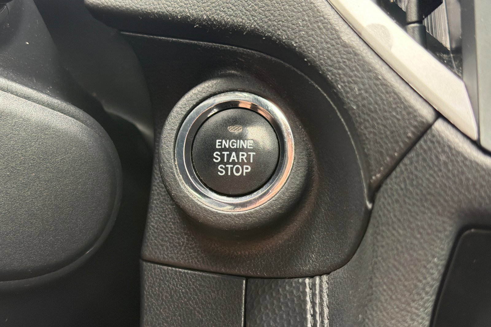 Used 2020 Subaru Forester Premium AWD/4WD image 22