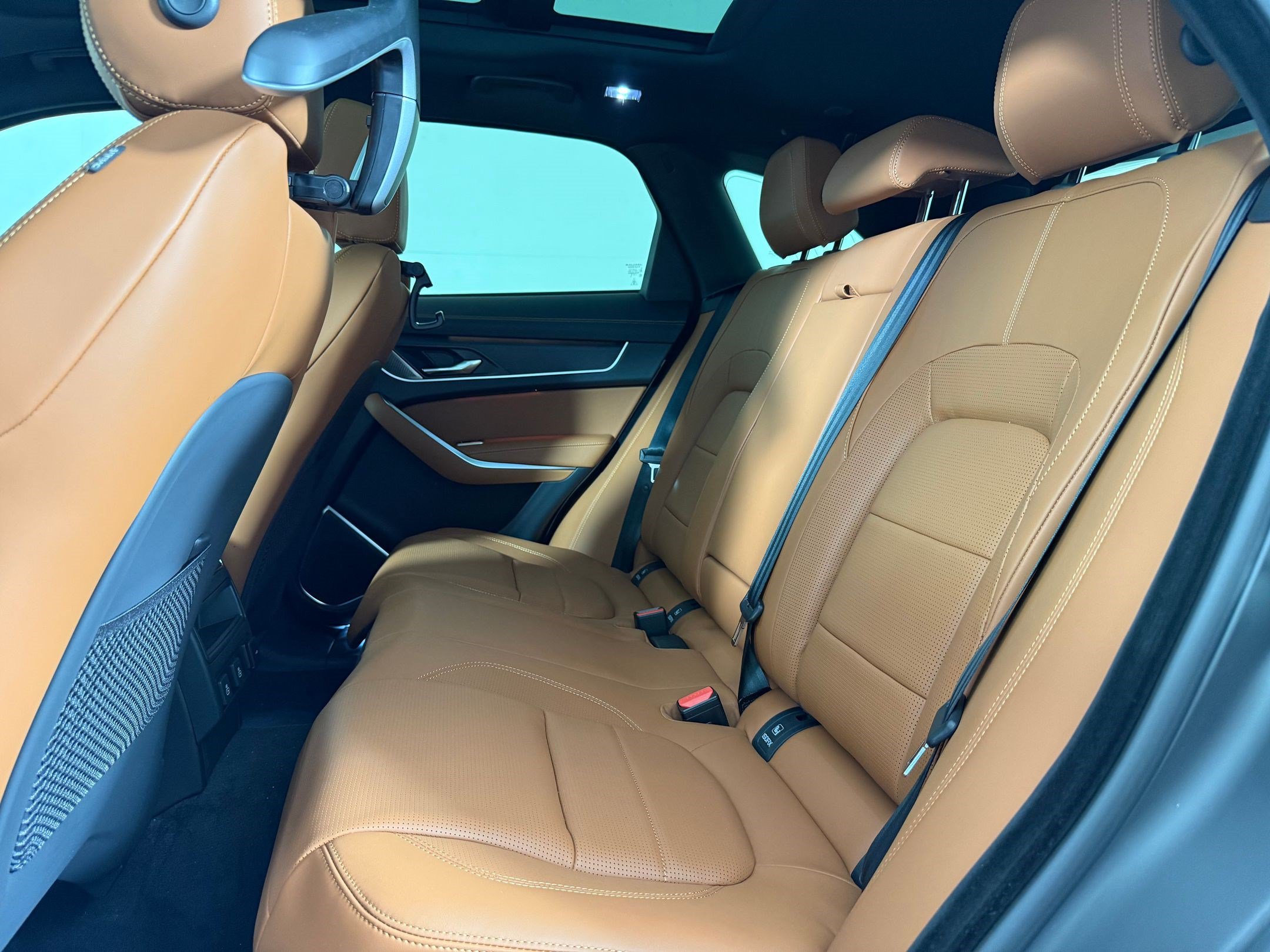 New 2026 Jaguar F-PACE R-Dynamic S AWD/4WD image 20