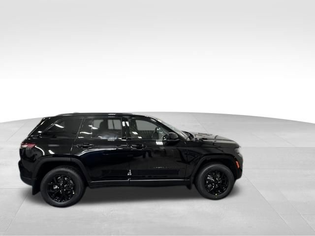 New 2025 Jeep Grand Cherokee Altitude image 37