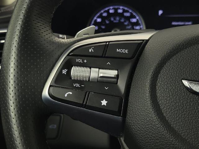 Used 2023 Genesis G70 2.0T RWD image 22