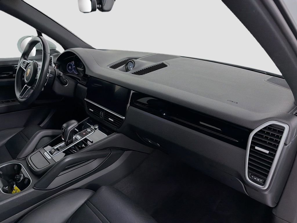 Certified 2019 Porsche Cayenne E-Hybrid AWD/4WD image 34