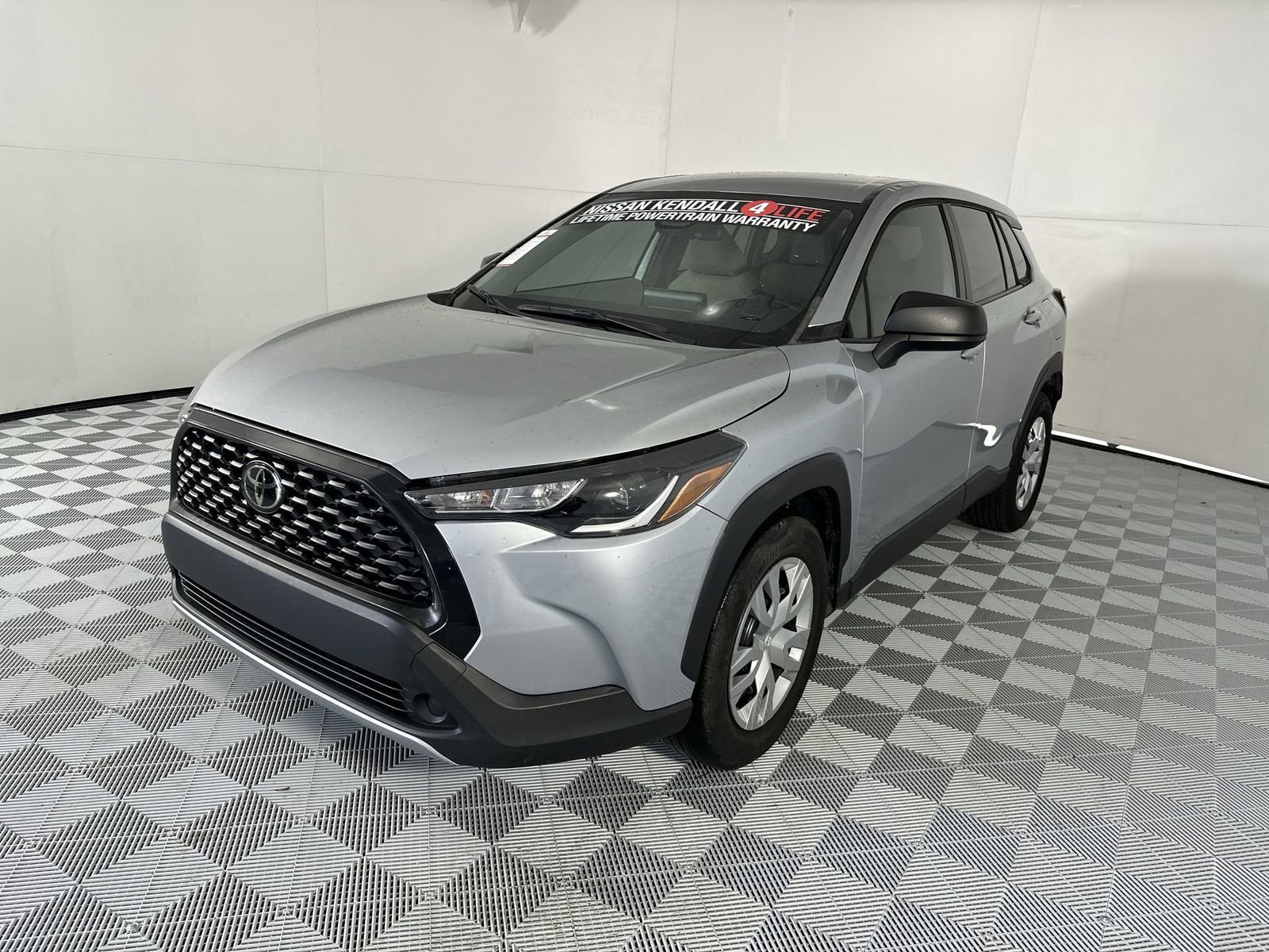 Used 2023 Toyota Corolla Cross L FWD image 4