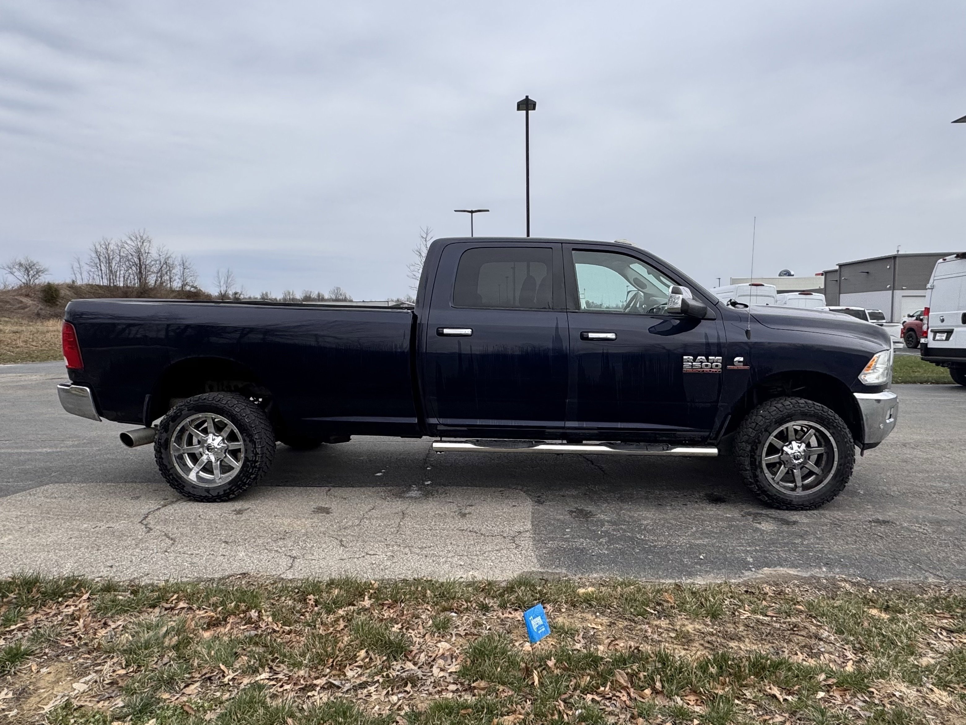 Used 2016 RAM 2500 SLT w/ Luxury Group image 2