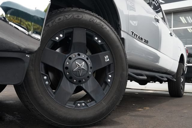 Used 2016 Nissan Titan SL AWD/4WD image 24