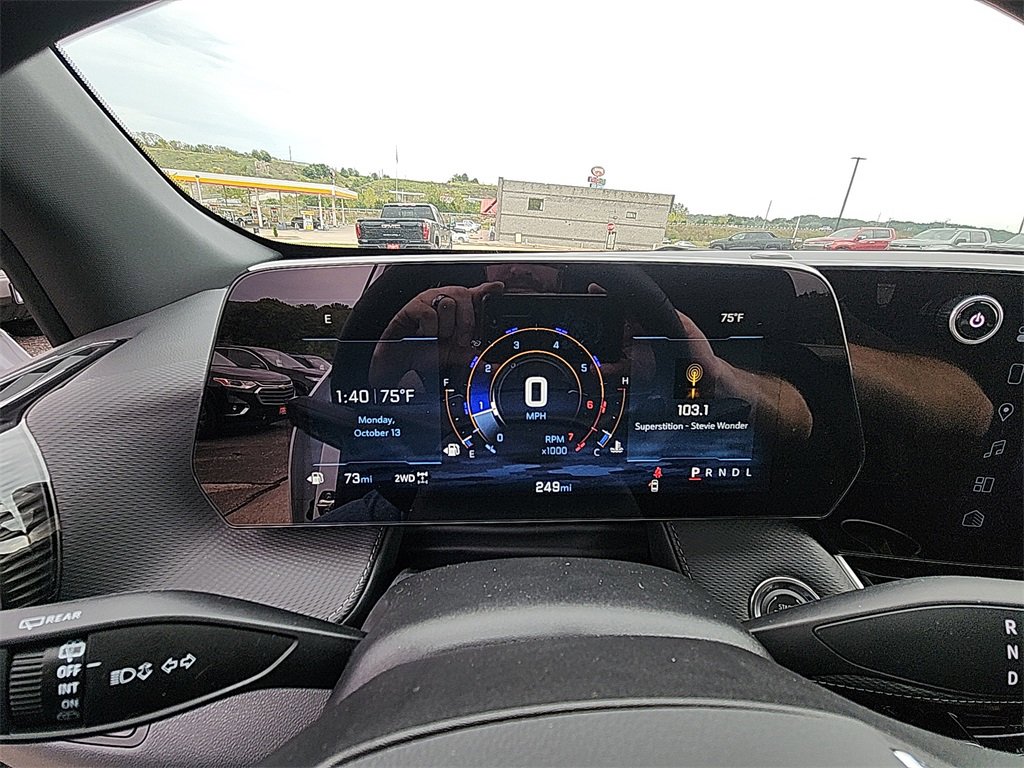 New 2026 Chevrolet Equinox LT w/ Convenience Package II image 16